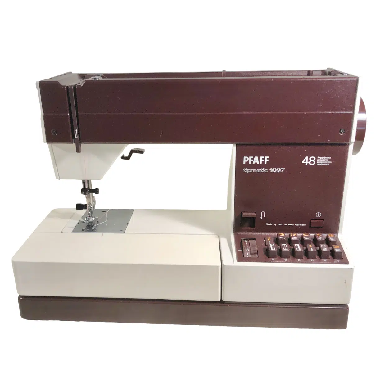 Pfaff 1037 Tipmatic~Reconditioned with full 1-year Warranty - Image 2
