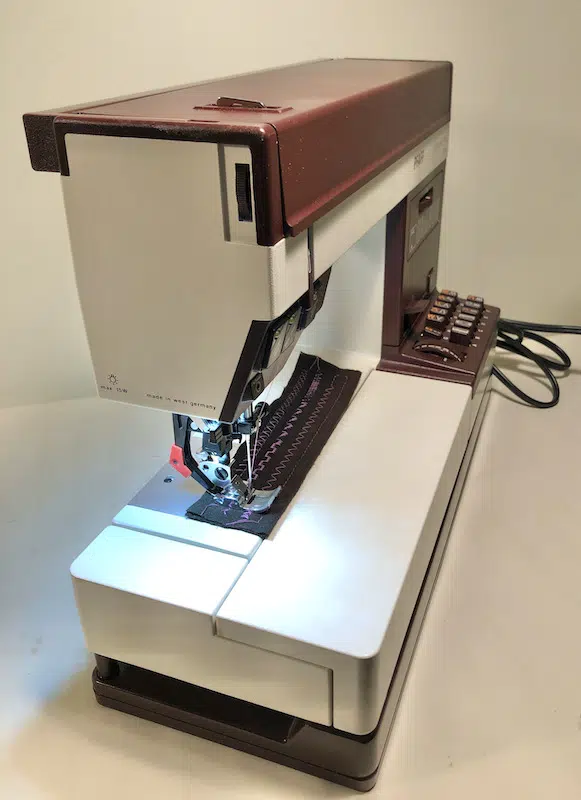 Pfaff Tiptronic 1171~With IDT~Reconditioned~Warranty - Image 3