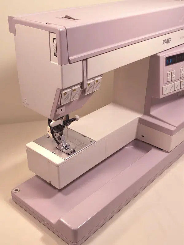 Pfaff 1371~with IDT~Reconditioned with full 1-Year Warranty~Collectors Grade - Image 4