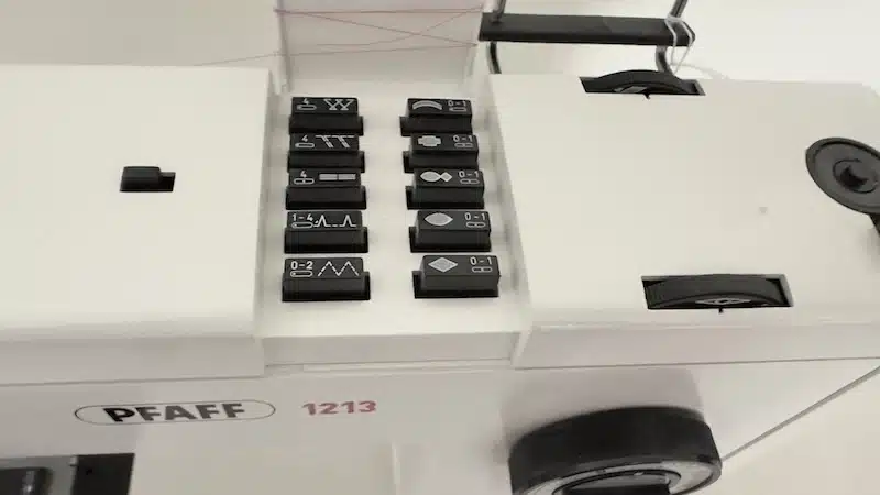 Pfaff 1213 Flat Bed ~With IDT~Reconditioned~1 Year Warranty - Image 6