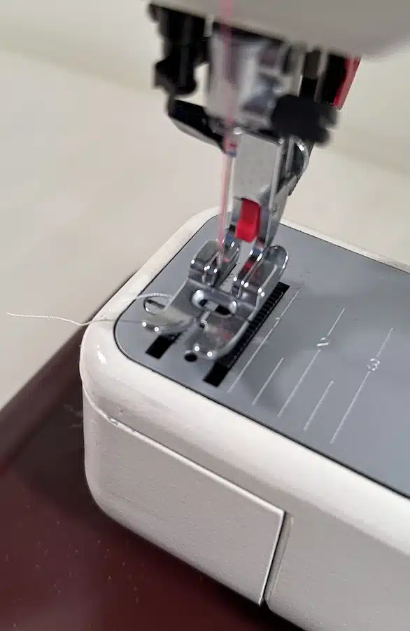 Pfaff Synchromatic 1214 ~with IDT~Reconditioned with warranty - Image 5