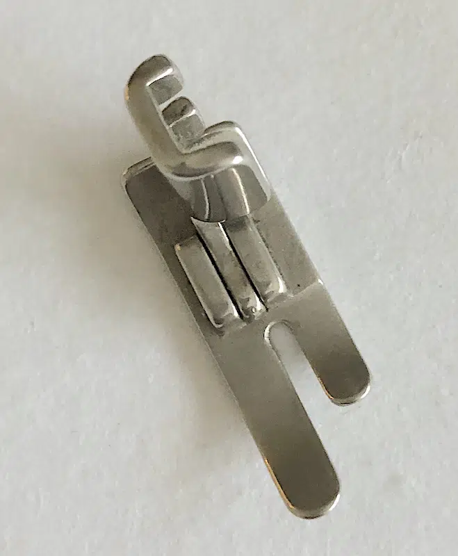 Straight Stitch Foot~ Vintage Pfaff household machines (low shank)